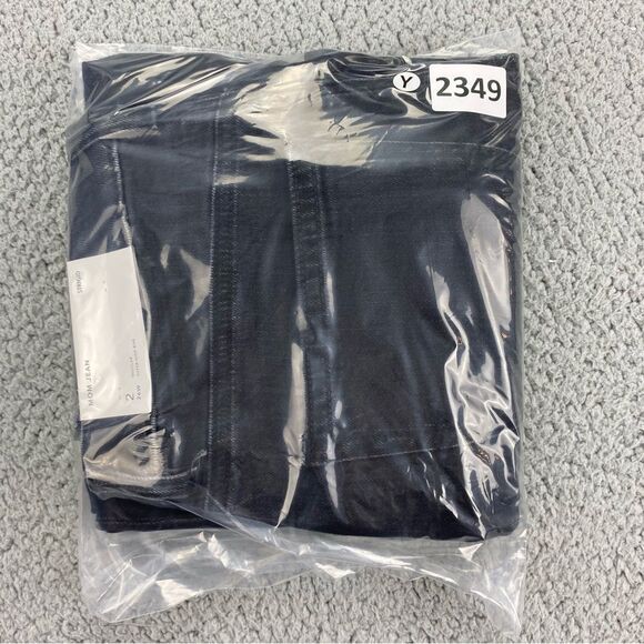 American Eagle Women's Strigid High-Waisted Stretch Mom Jean  | Size: 2 Regular - Picture 15 of 15